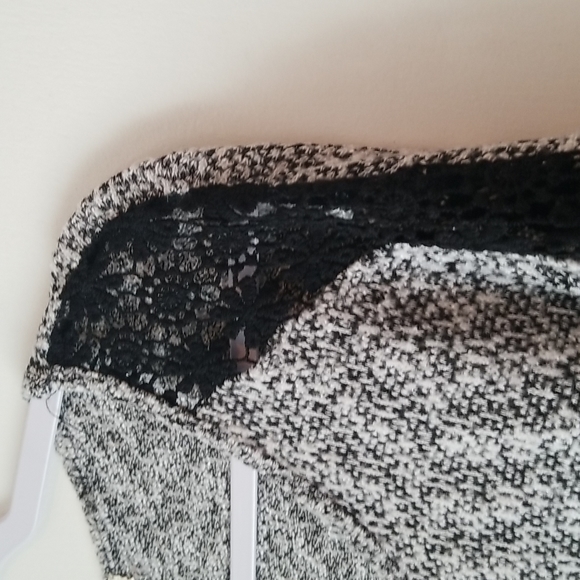 Sweetly Wonderful knit top. - Picture 2 of 7